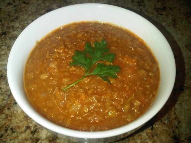 Meatless Monday: Hearty Vegetarian Lentil Soup