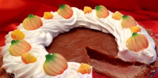 pumpkin pie cheesecake recipe: Gwynn Galvin