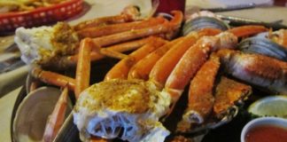 Crabby's seafood combination