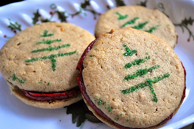 Christmas Peanut Butter Sandwich Cookies