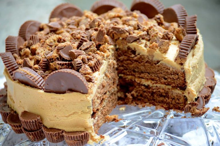Recipe: Peanut-Butter-Cup Cake