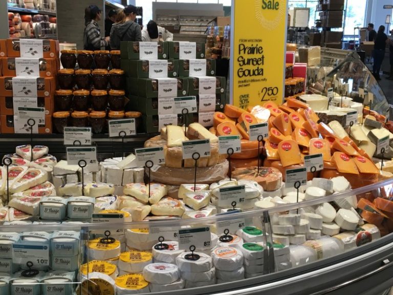 Grand Opening: Whole Foods Market in Wall