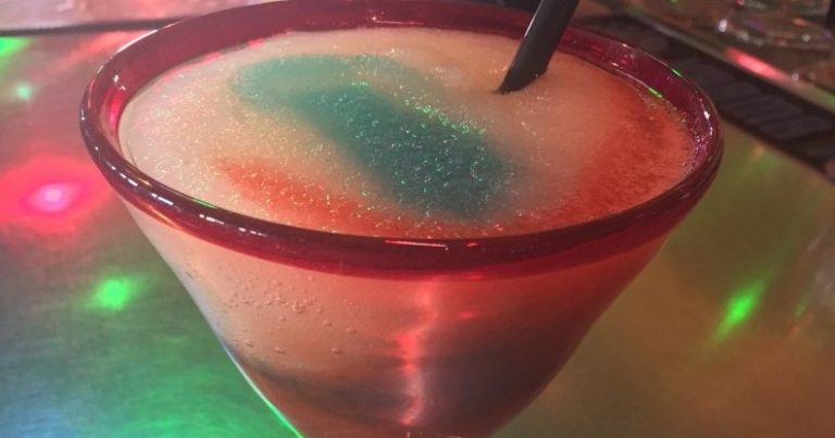 July 4 Cocktail Recipes from Chevys and Applebee’s