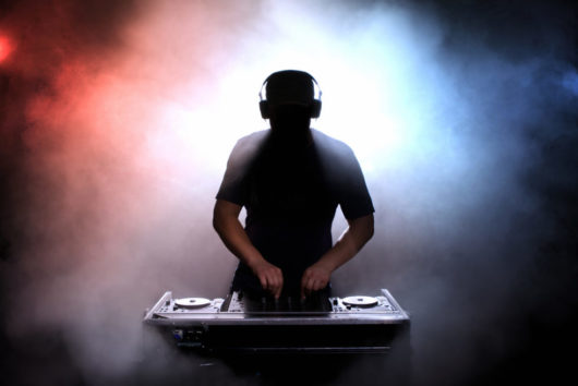 DJ