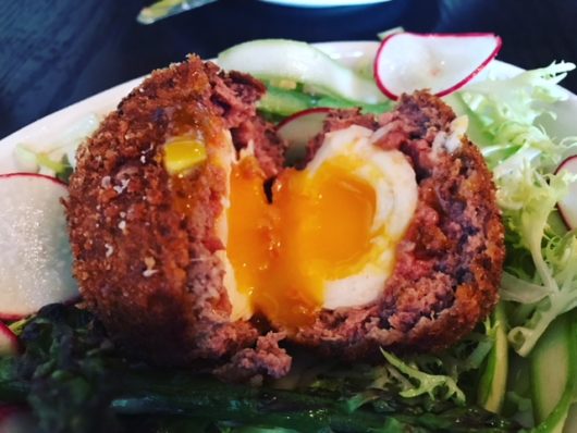 Braun's Tavern, Scotch egg, Veronique Deblois, Jersey Bites