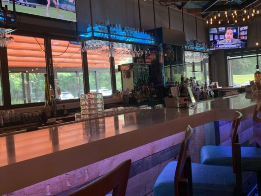 Cuzin's, Marlboro, Seafood, Cocktails, Gabrielle Garofalo, A Lady Walks into a Bar, Jersey Bites