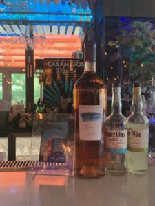 Cuzin's, Marlboro, Seafood, Cocktails, Gabrielle Garofalo, A Lady Walks into a Bar, Jersey Bites