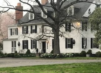 The Inn at Fernbrook Farms: A Tribute to Tea, Spring, and More