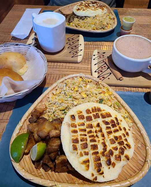 food and coffees Brisas Bakery