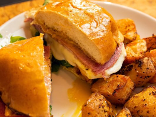 cafe lift Hadonfield