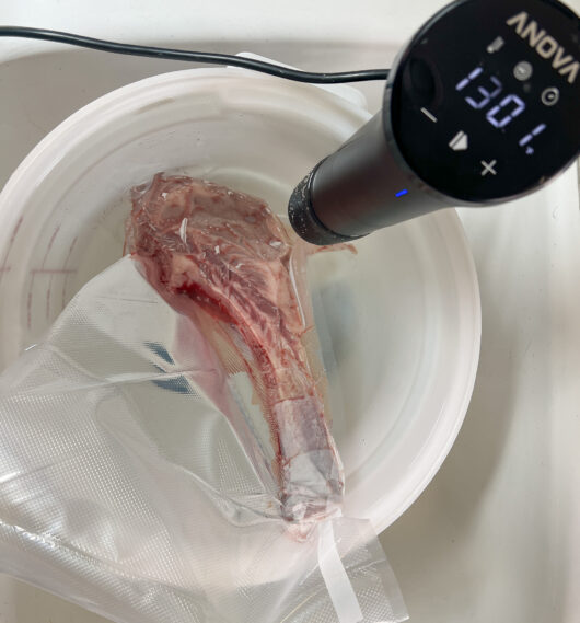 Tomahawk in sous vide