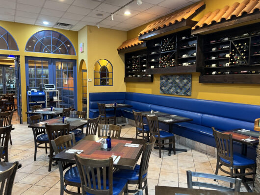 It's Greek To Me main dining room