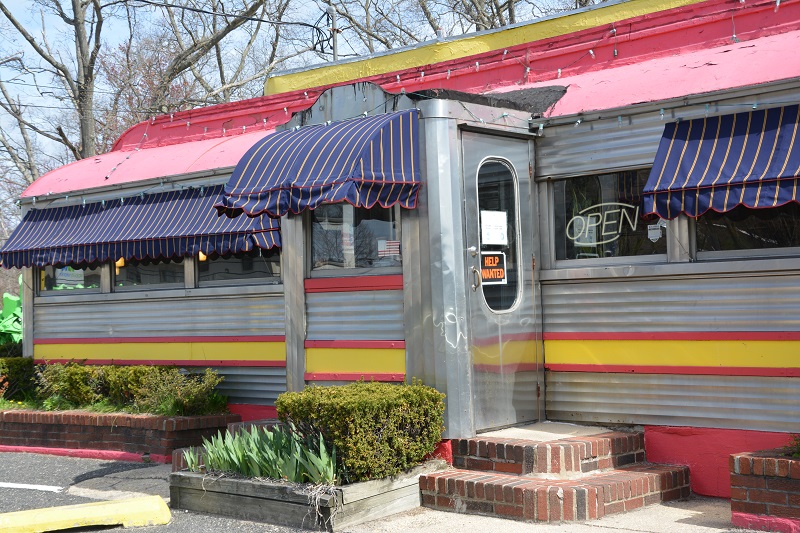 Roadside Diner exterior