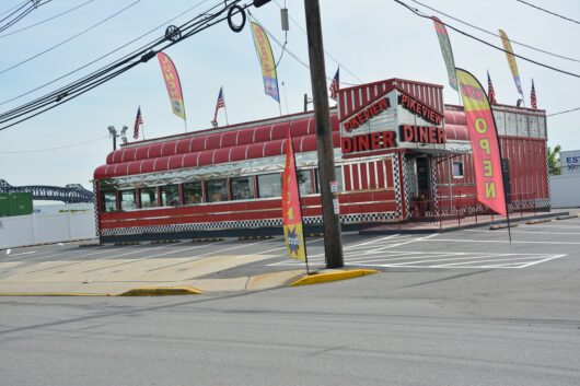Pike View Diner with the Pulaski Skyway in the background