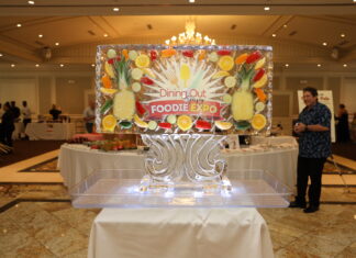 ice sculpture at Foodie expo 2025