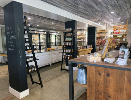 The Farm at Glenwood Mountain Farm Market